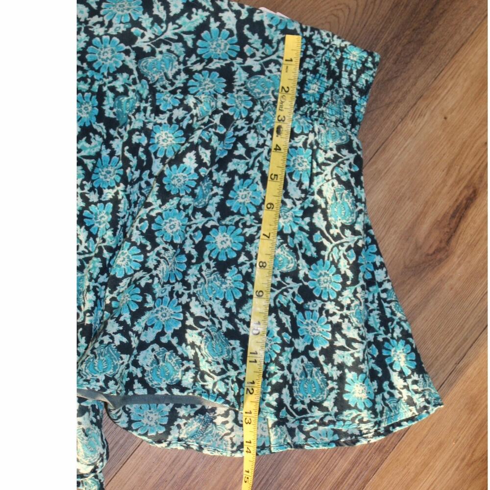 Free People “Say It’s So” Blue Floral Smocked Shorts | Size M | NWT - Picture 7 of 8